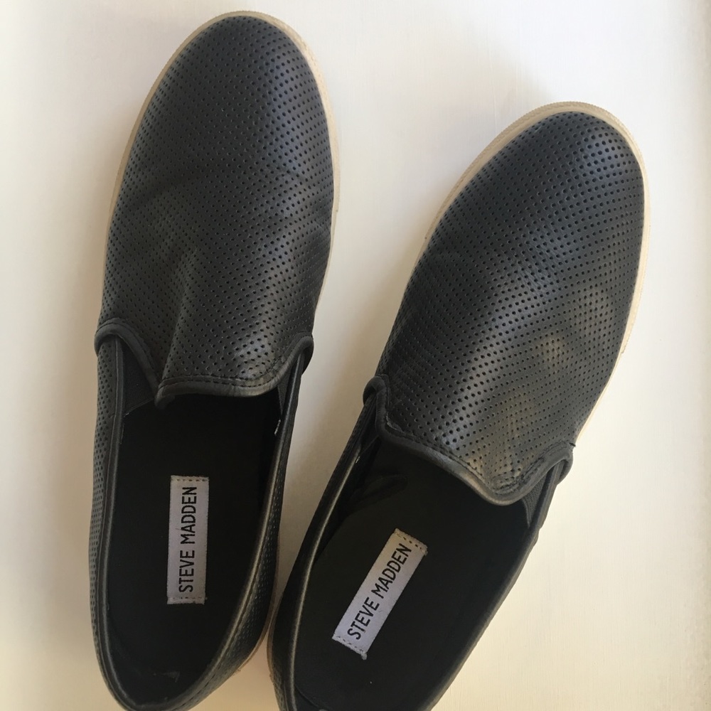 Steve Madden Black Slip-ons